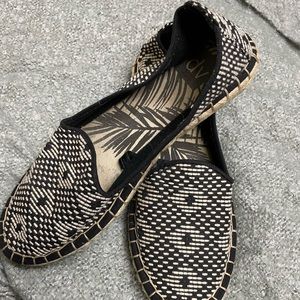 Dolce Vita espadrilles